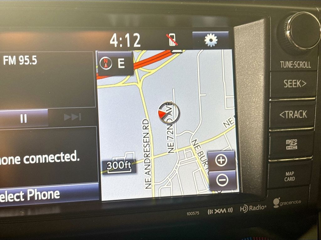 2017 Toyota RAV4 Hybrid XLE