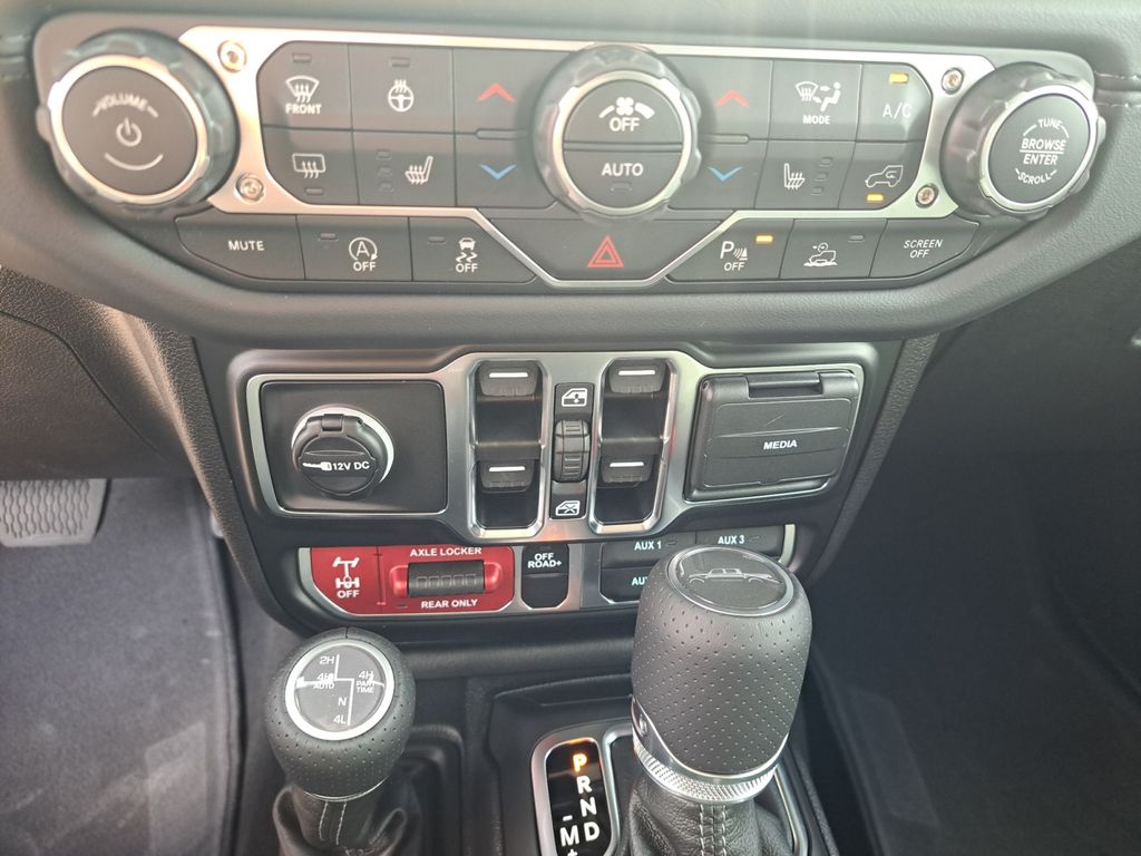 New Car 2025 Jeep Gladiator  Mojave For Sale Under $60,000 In Austin, Texas