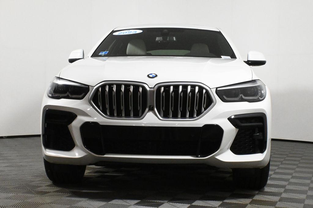 Thumbnail: 2023 BMW X6 - 10