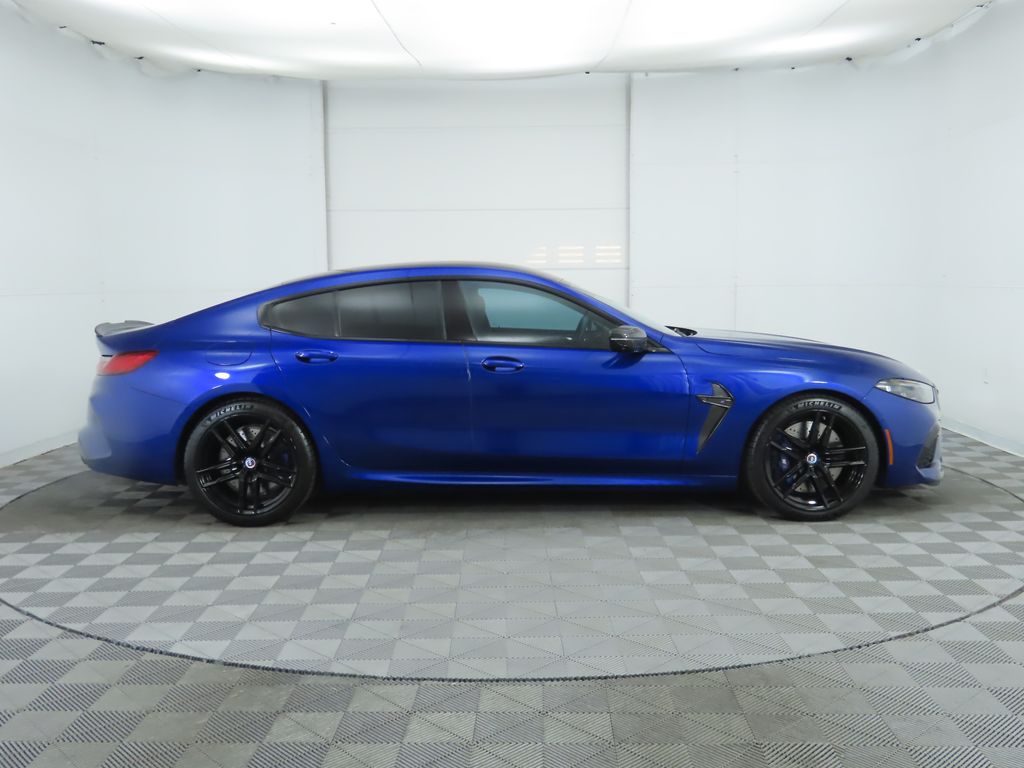 Thumbnail: 2023 BMW M8 - 8