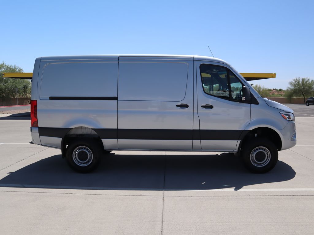 Thumbnail: 2026 Mercedes-Benz Sprinter - 4