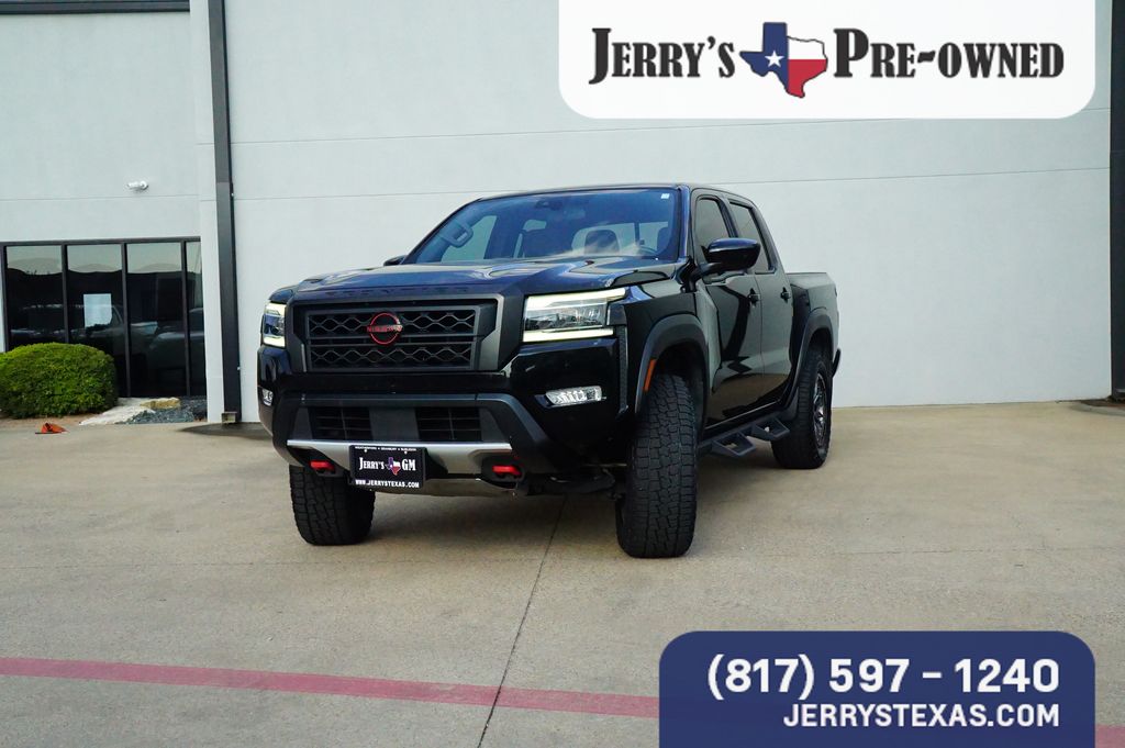 2022 Nissan Frontier PRO-4X Crew Cab 4WD