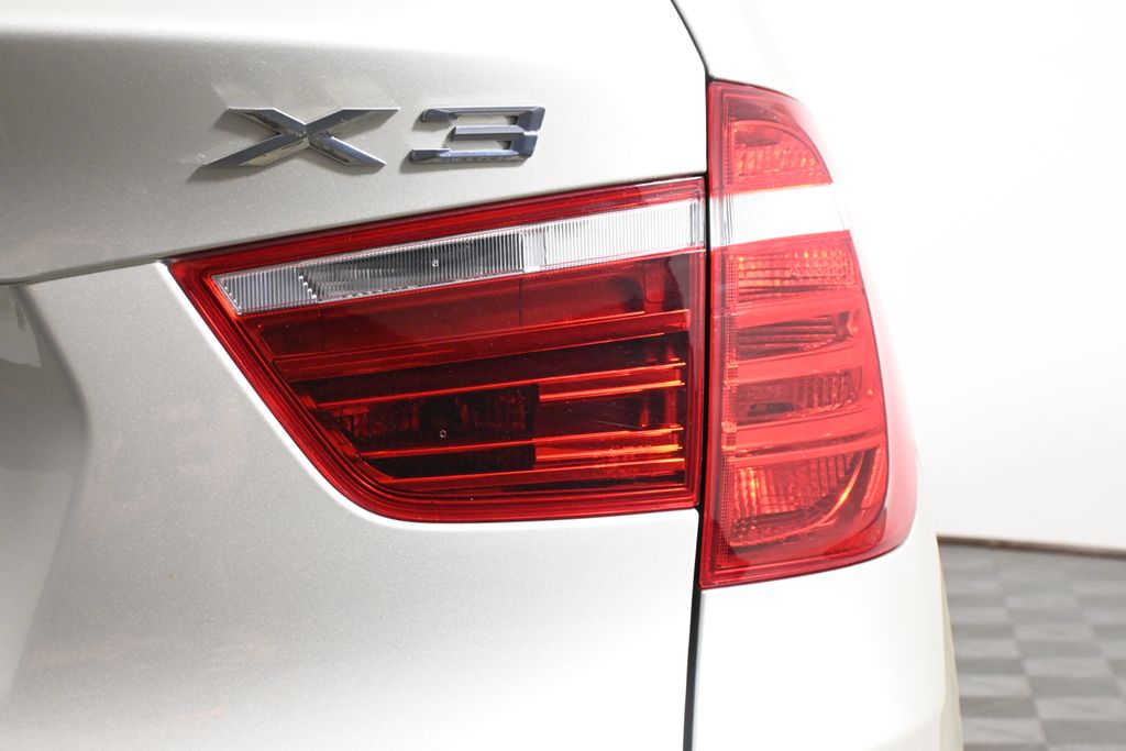 Thumbnail: 2017 BMW X3 - 13