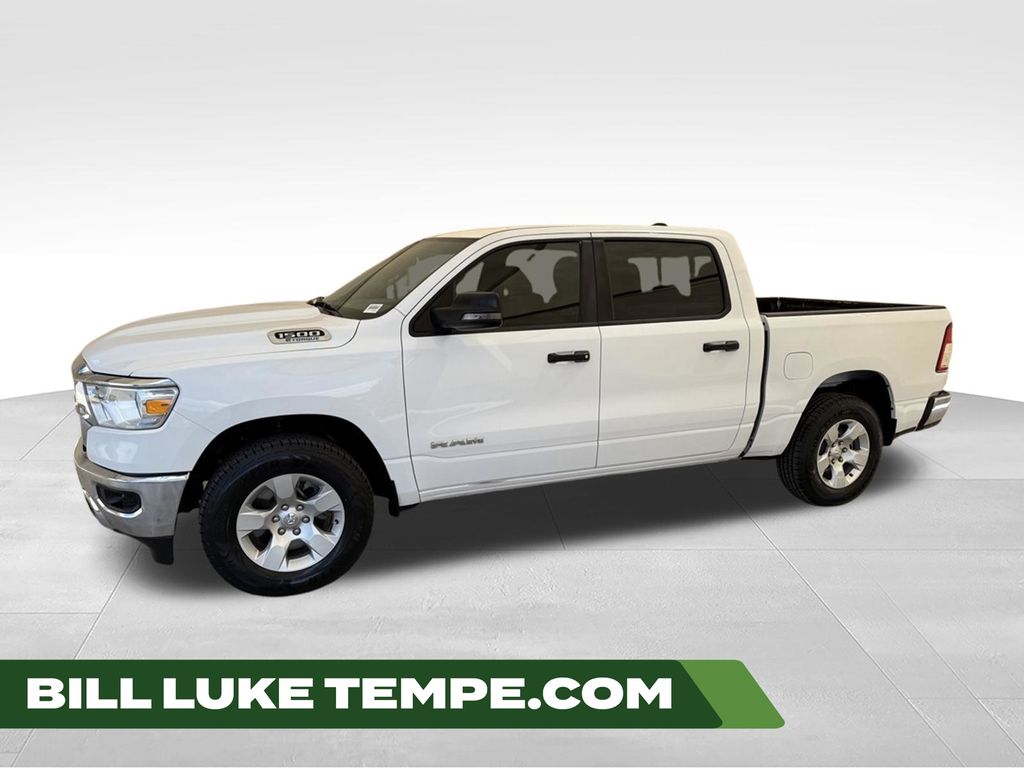 2023 RAM 1500 Blanco (Bright White Clearcoat) Camioneta Todo terreno 8 velocidades Automática