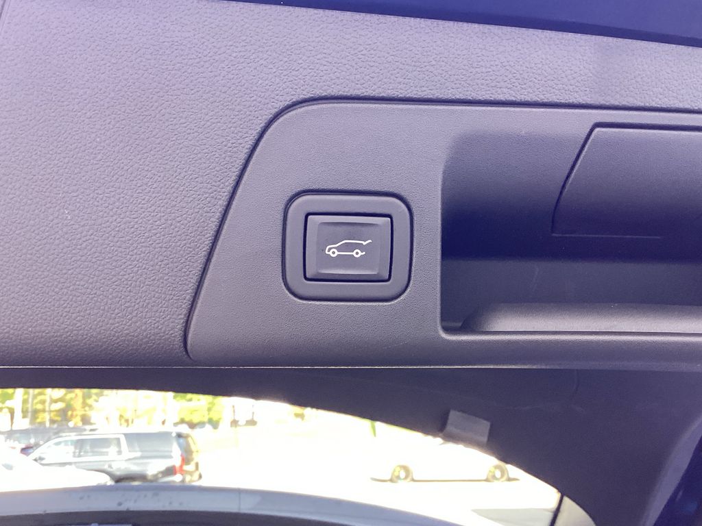 Used 2023 Buick Envision SUV