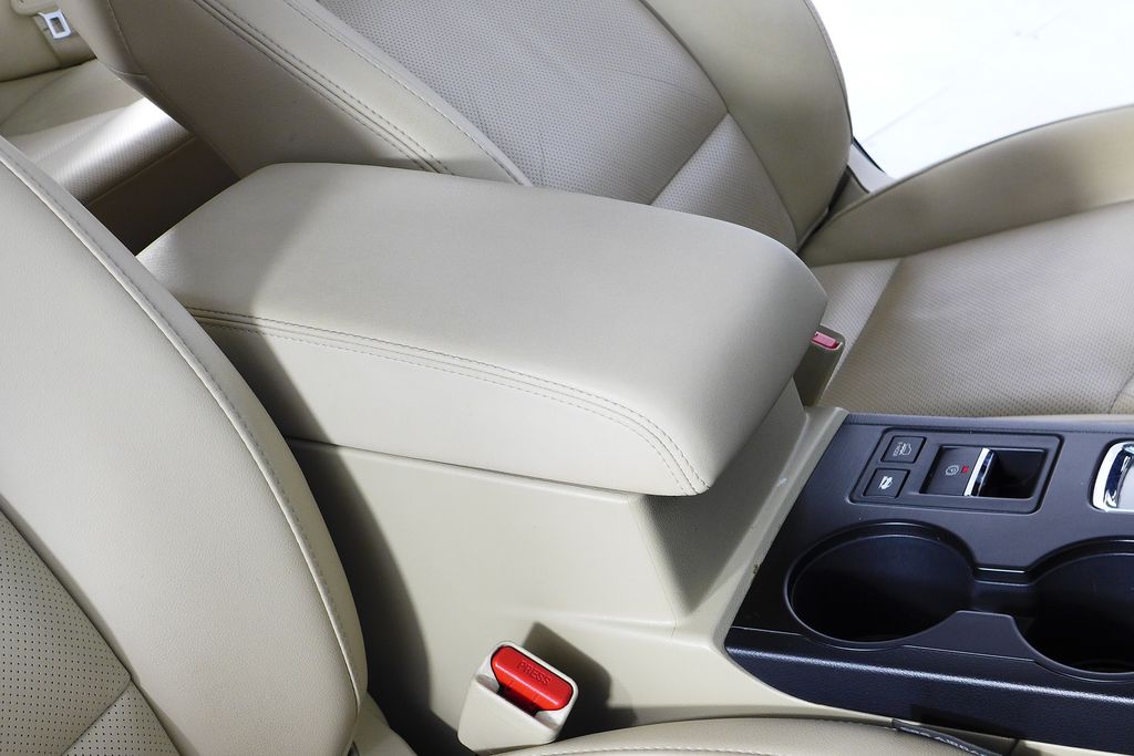 Thumbnail: 2017 Subaru Outback - 16