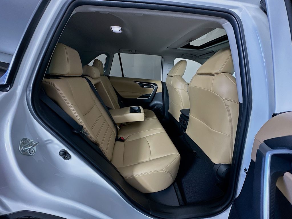 Thumbnail: 2023 Toyota RAV4 - 27