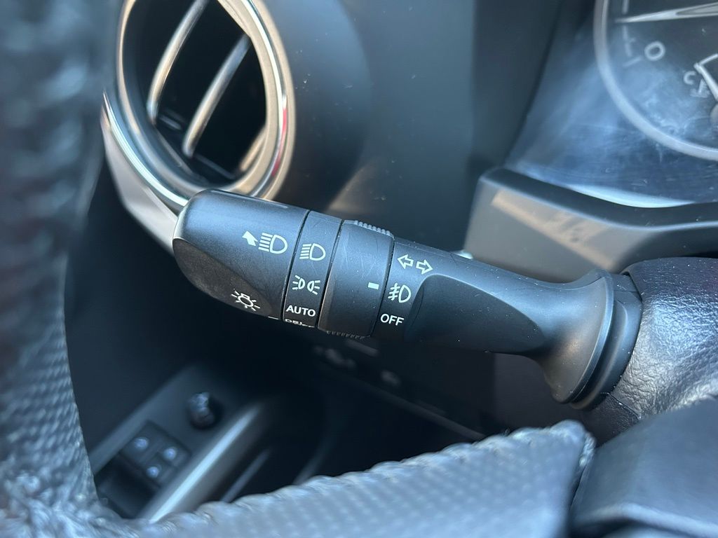 2023 Toyota Tacoma SR5 21