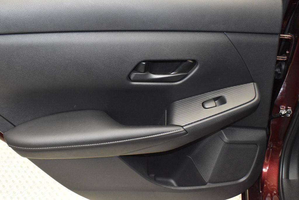 2025 Nissan Sentra SV 32