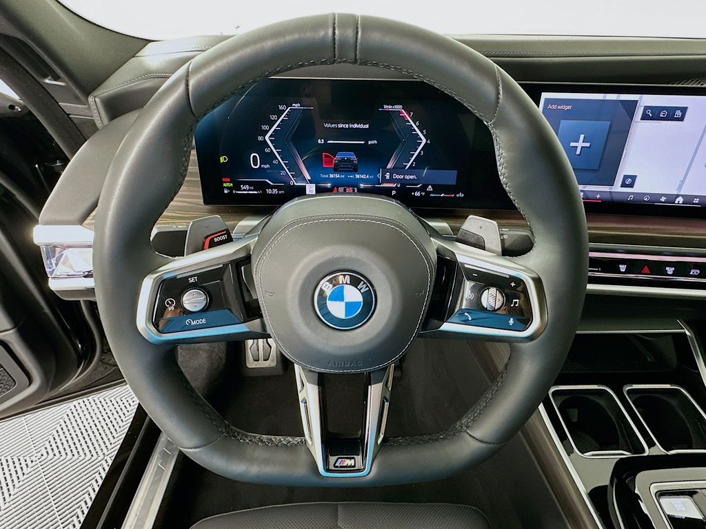 Thumbnail: 2023 BMW 7 Series - 11