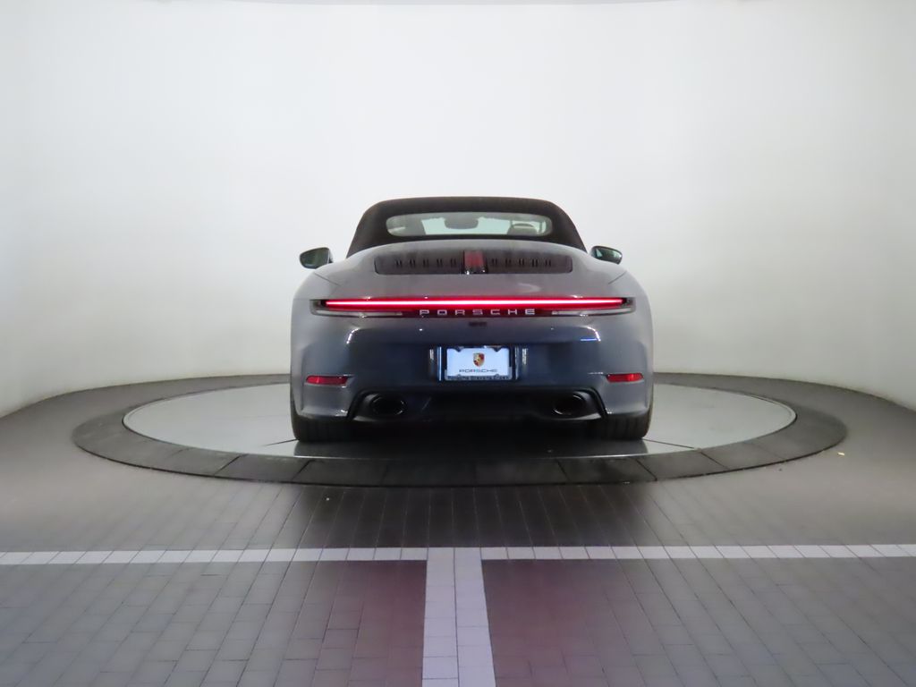 Thumbnail: 2025 Porsche 911 - 6