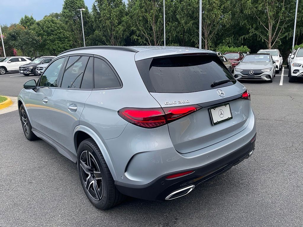 Thumbnail: 2026 Mercedes-Benz GLC - 8