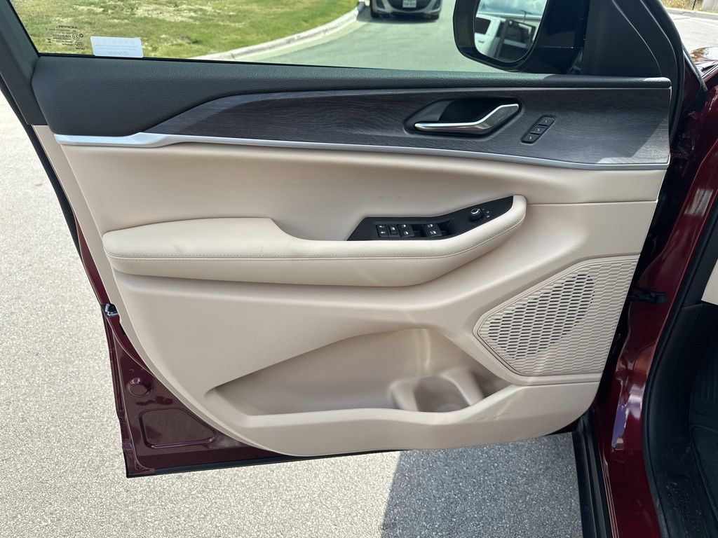 New Car 2025 Jeep Grand Cherokee L  Limited For Sale Under $50,000 In Austin, Texas