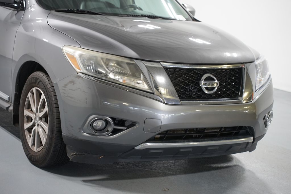 Thumbnail: 2015 Nissan Pathfinder - 4