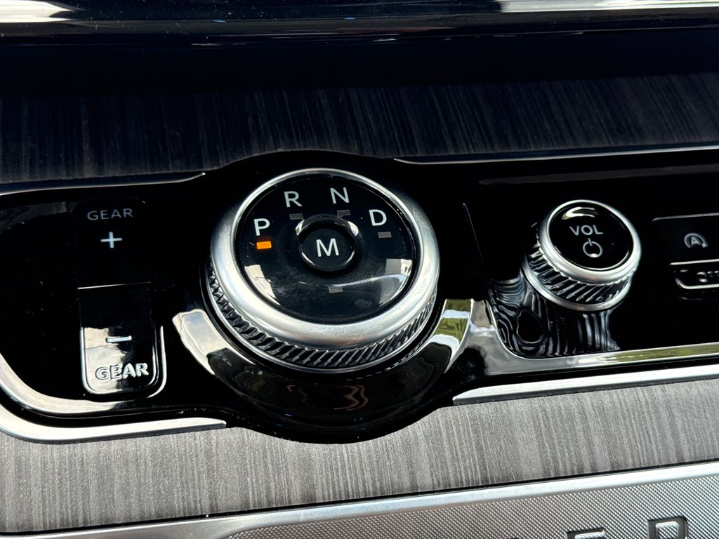New 2026 Black Ford Platinum image 33
