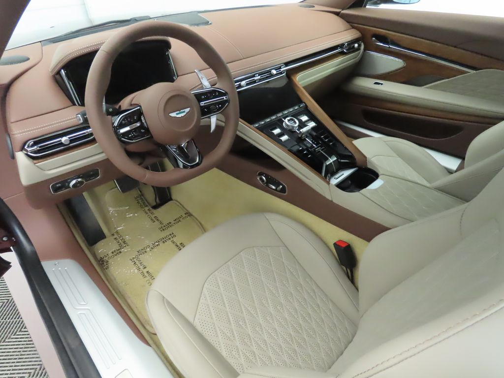 Thumbnail: 2025 Aston Martin DB12 - 10