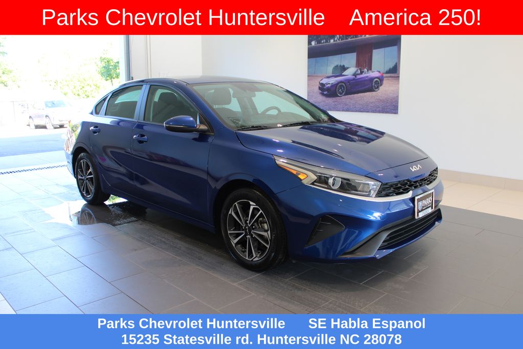 Deep Sea Blue 2024 Kia Forte Sedan Front-Wheel Drive Continuously Variable Transmission