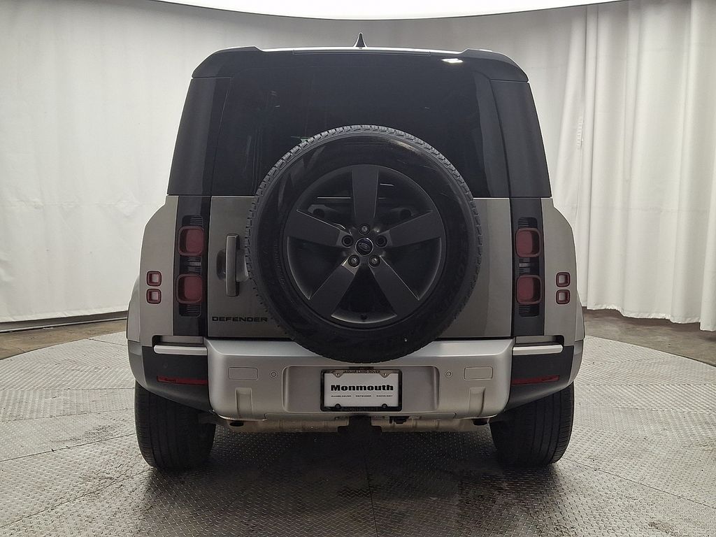 Thumbnail: 2025 Land Rover Defender - 5