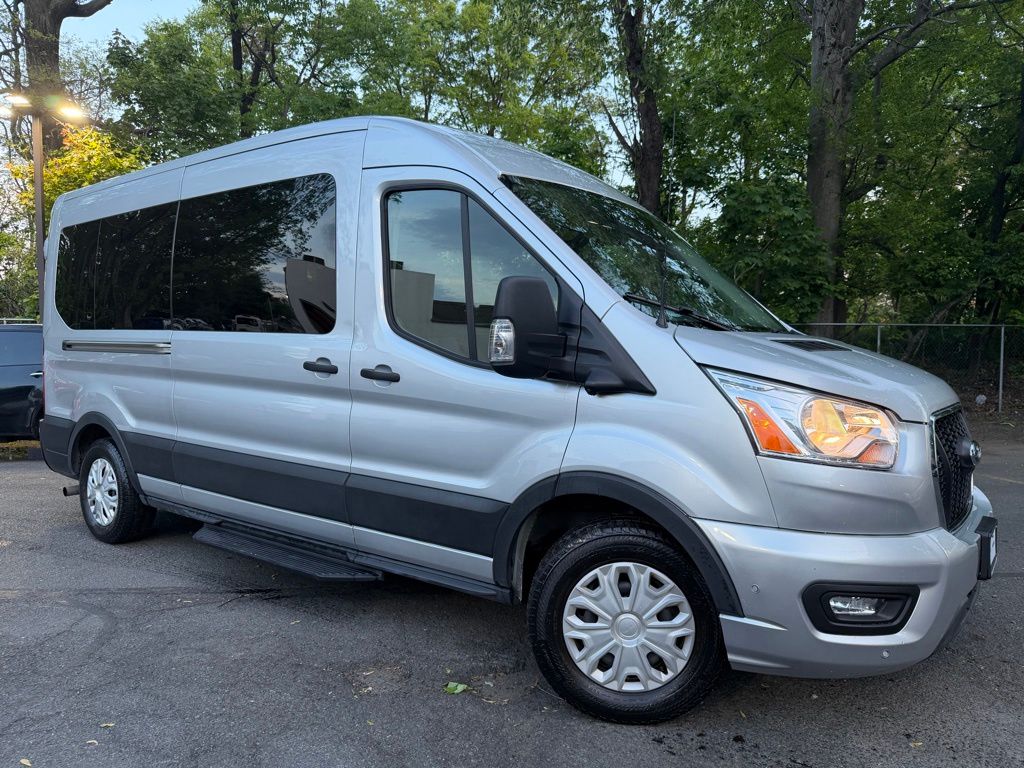Ingot Silver 2022 Ford Transit Passenger 350 XLT Medium Roof LB RWD Van Rear-Wheel Drive