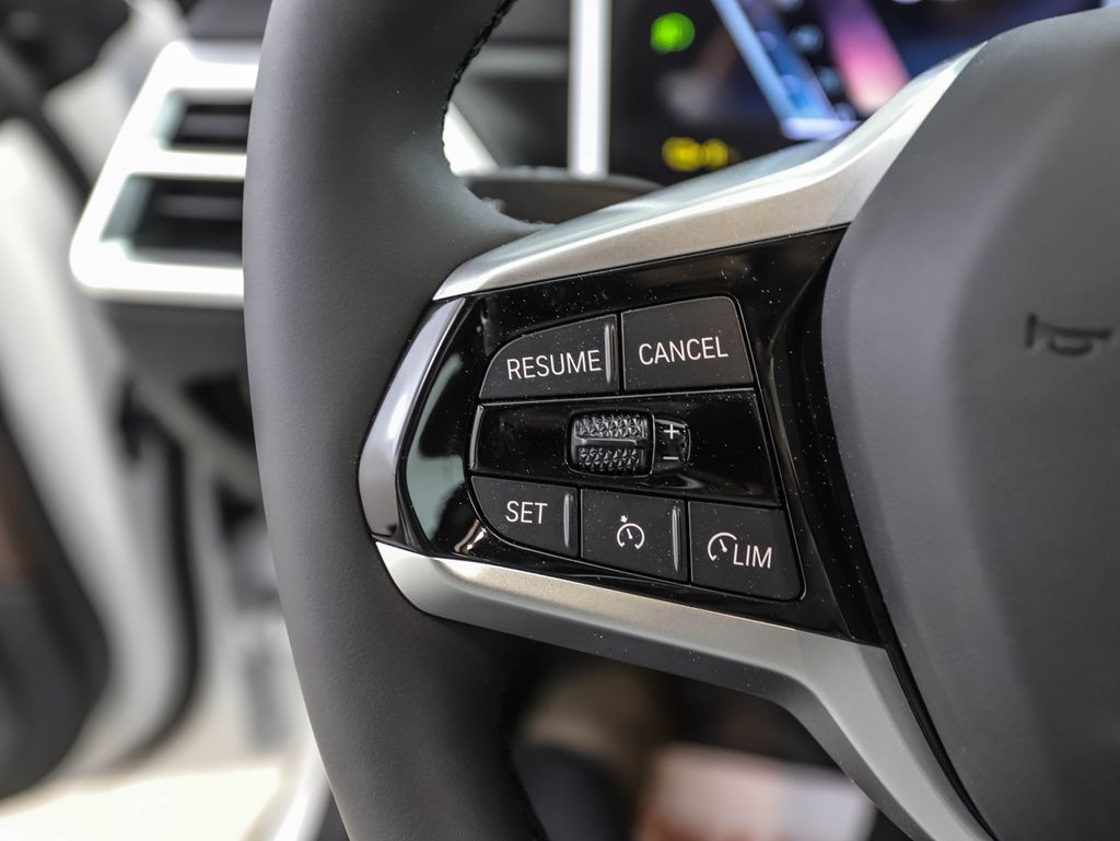 Thumbnail: 2026 BMW i4 - 12