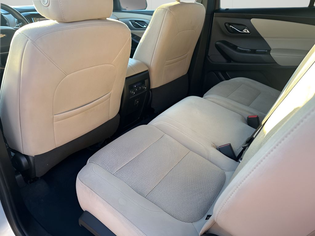 Used Car 2022 Chevrolet Traverse  Ls For Sale Under $25,000 In Austin, Texas