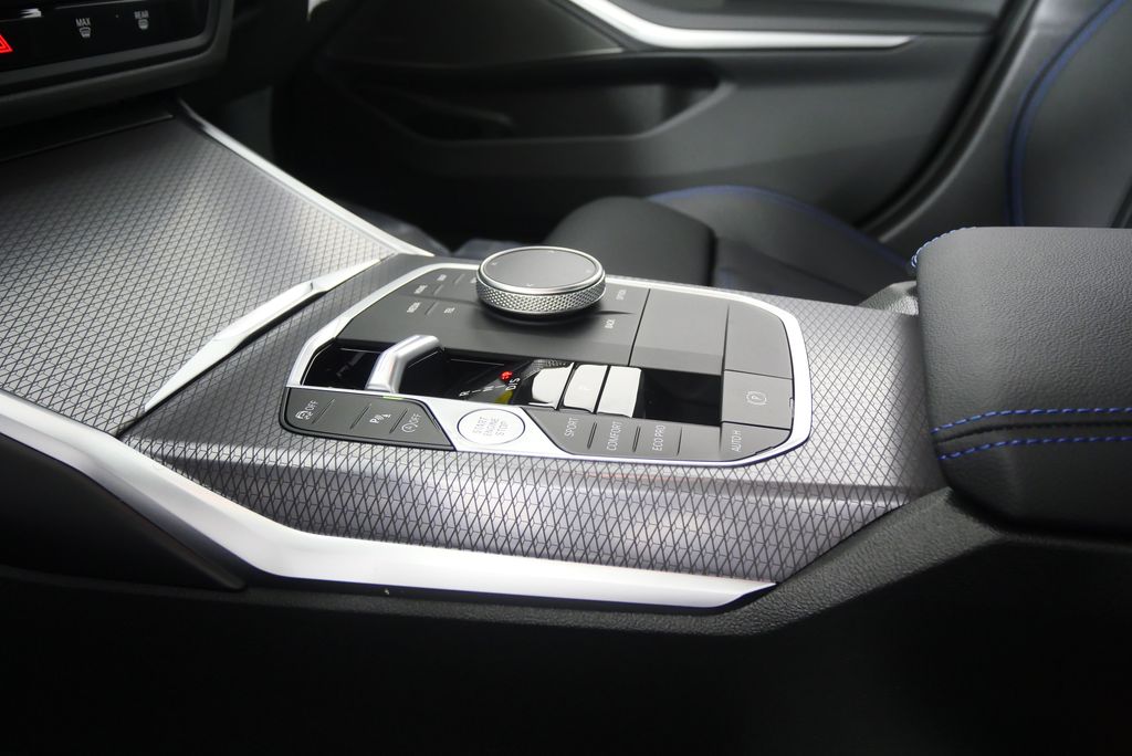 Thumbnail: 2026 BMW 3 Series - 22