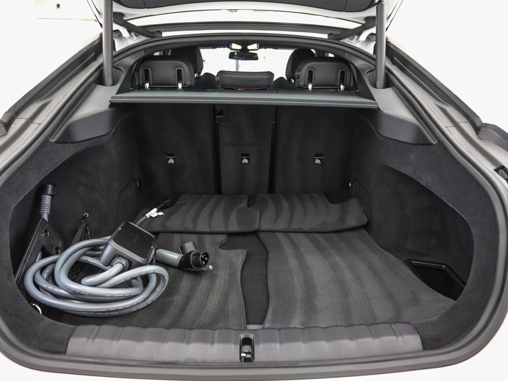 Thumbnail: 2025 BMW i4 - 24