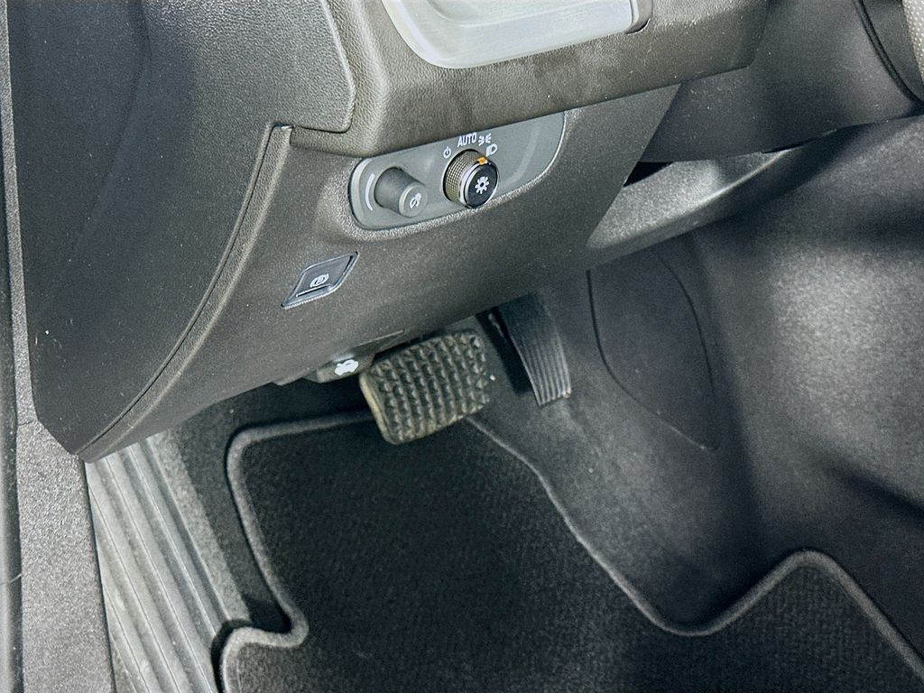 Thumbnail: 2022 GMC Terrain - 10