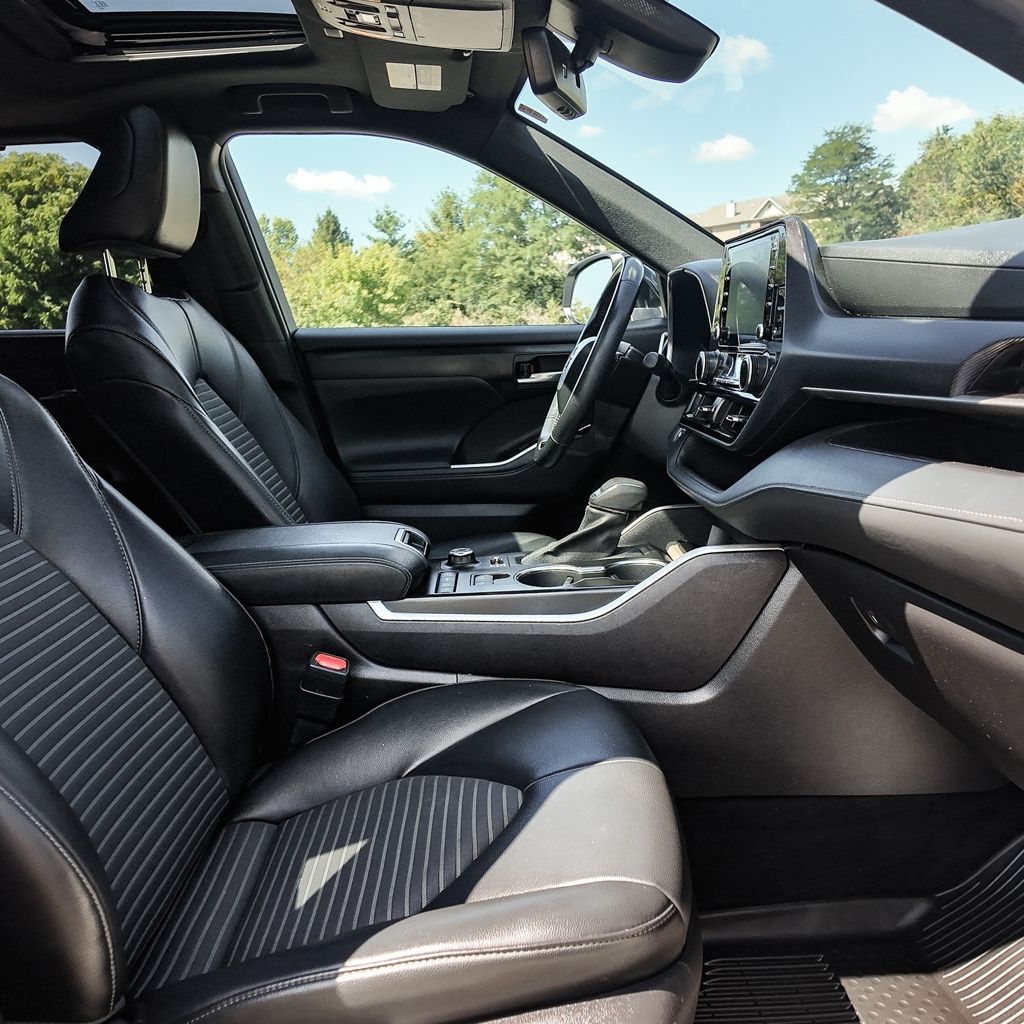 2022 Toyota Highlander XSE - Photo 34
