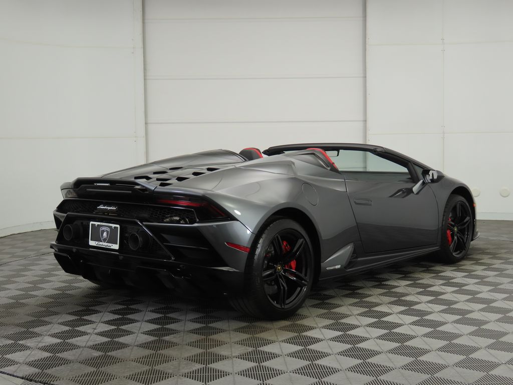 2023 Lamborghini Huracan EVO 5