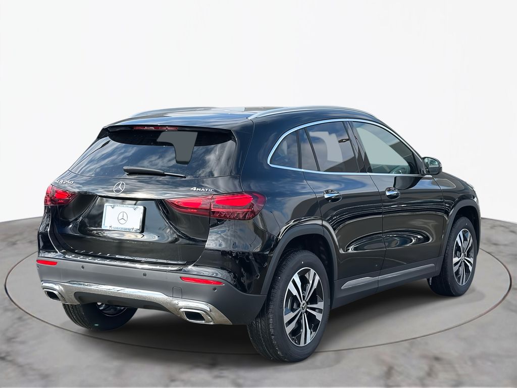 2025 Mercedes-Benz GLA 250 4MATIC 4