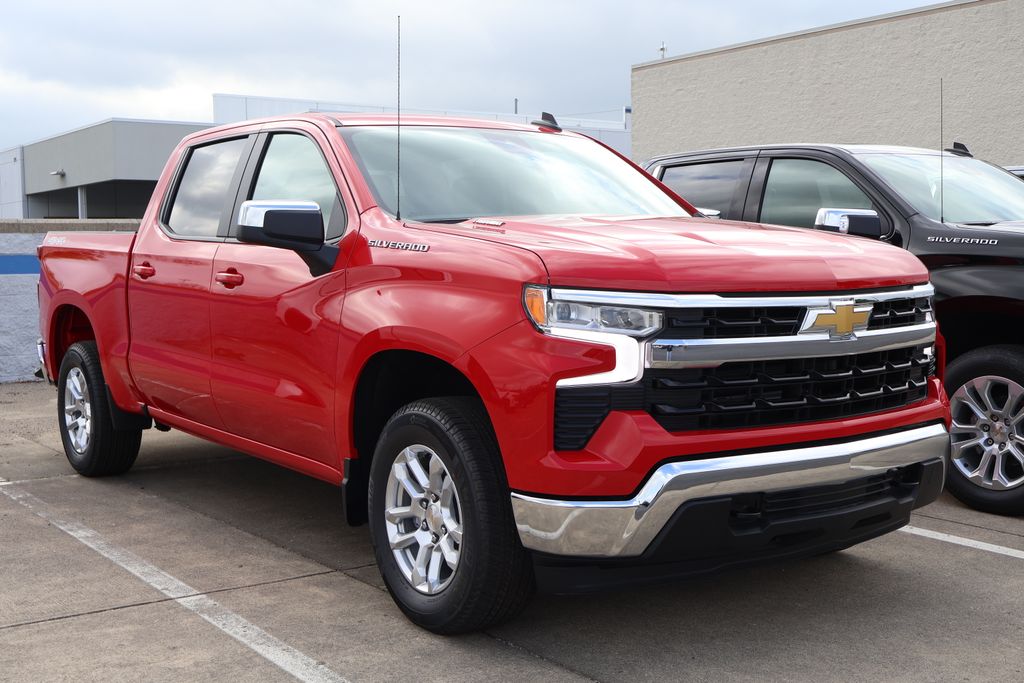 2025 Chevrolet Silverado 1500 LT 3