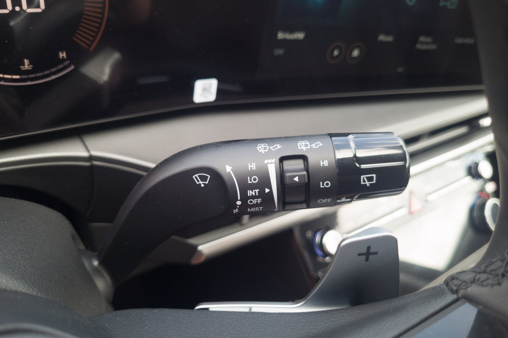 New 2027 Black Hyundai SEL image 24