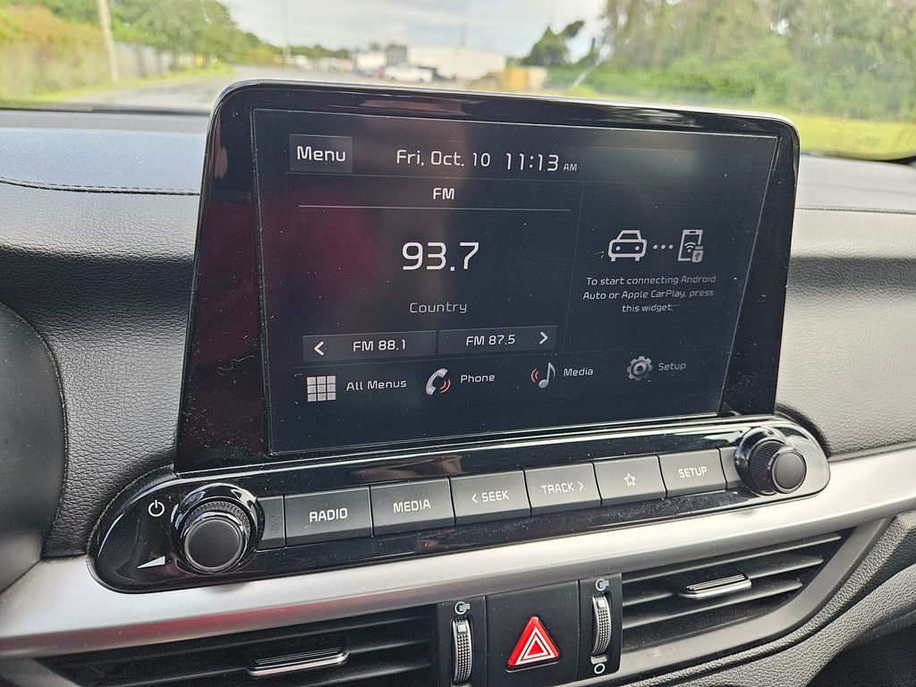 Thumbnail: 2023 Kia Forte - 23