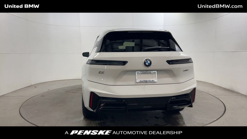 Thumbnail: 2026 BMW iX - 7