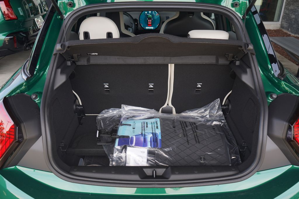 Thumbnail: 2026 MINI Cooper - 11