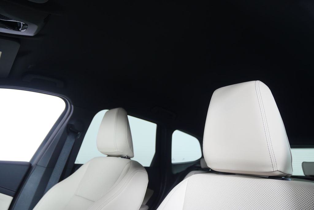 Thumbnail: 2024 BMW X1 - 10