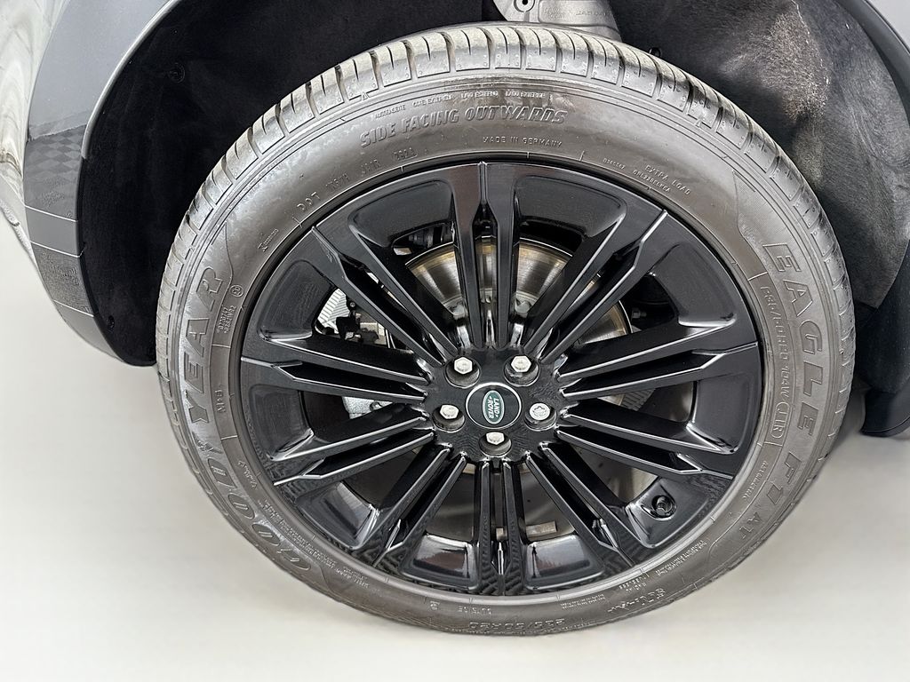 Thumbnail: 2025 Land Rover Range Rover Evoque - 32