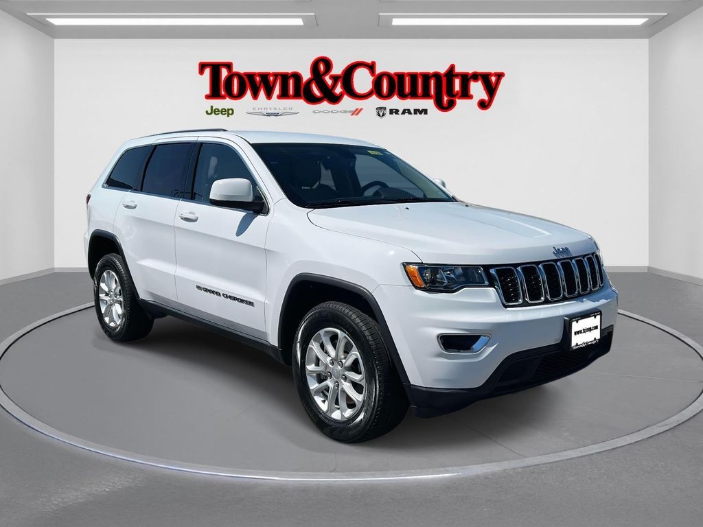 Bright White Clearcoat 2022 Jeep Grand Cherokee SUV / Crossover Four-Wheel Drive 8-Speed Automatic