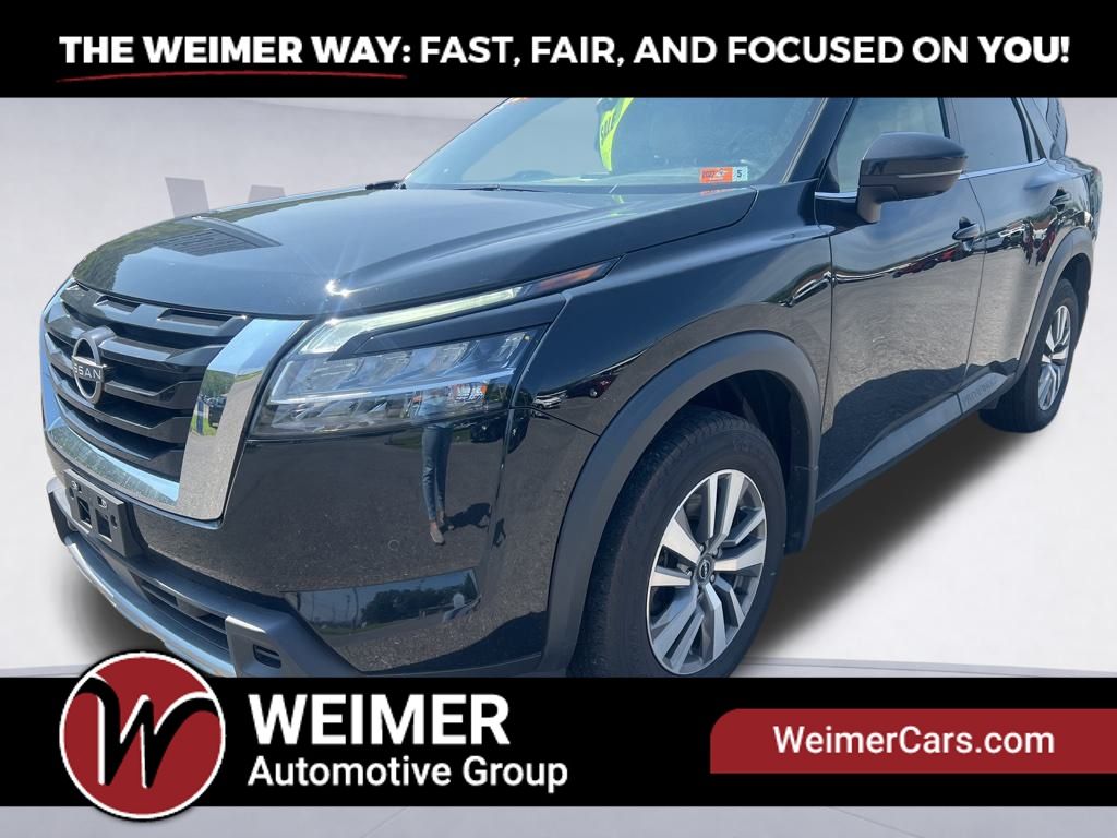 2023 Nissan Pathfinder SL 4WD
