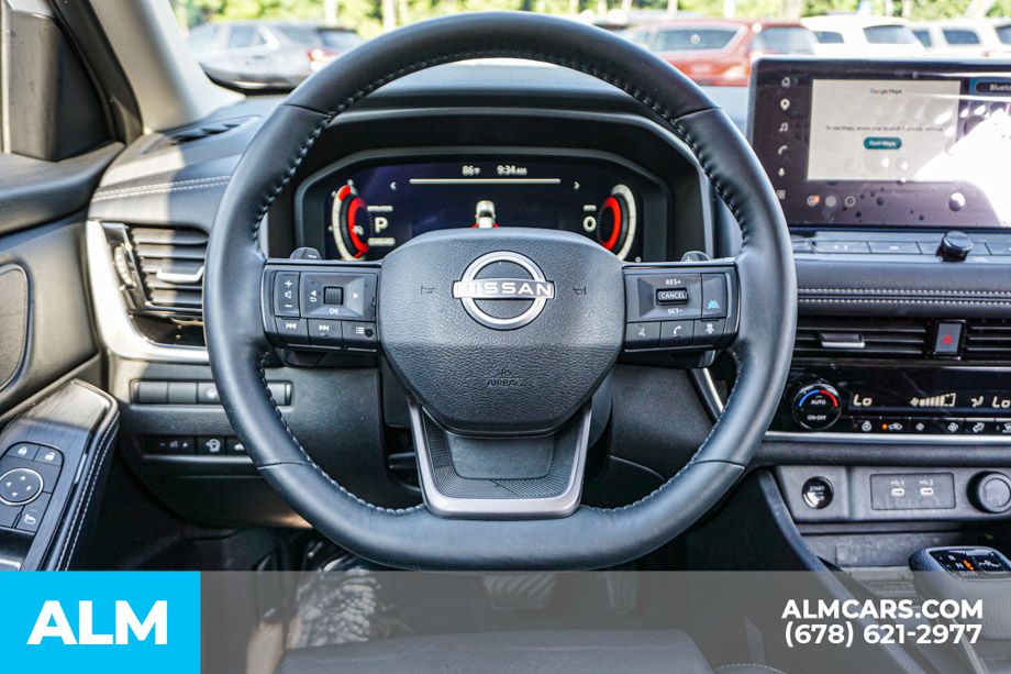 Used 2025 White Nissan SL image 28