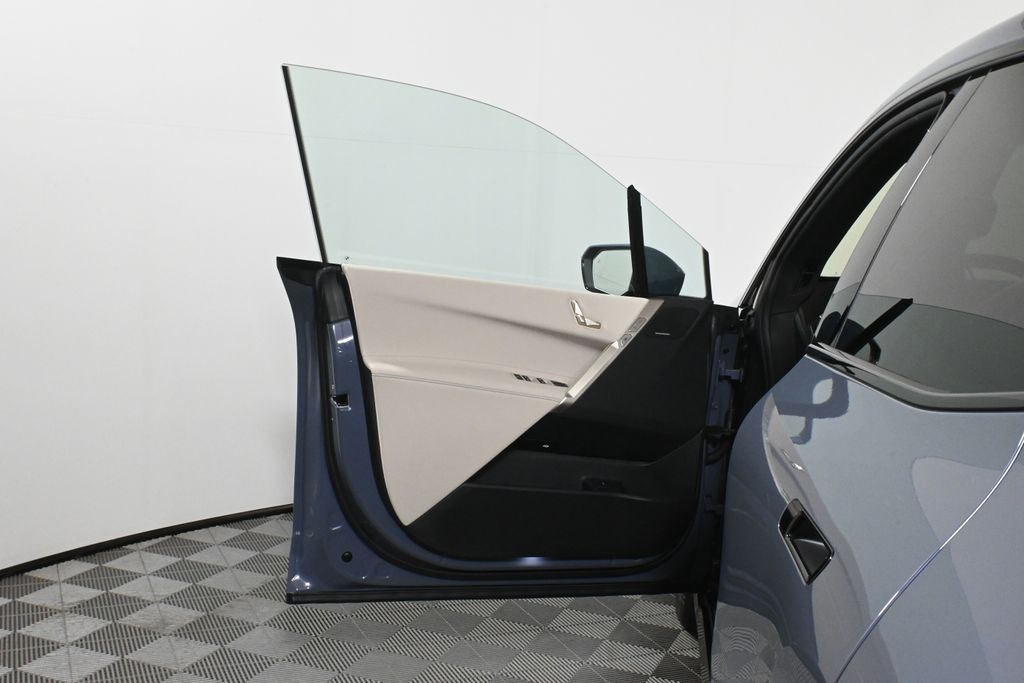 Thumbnail: 2025 BMW iX - 26