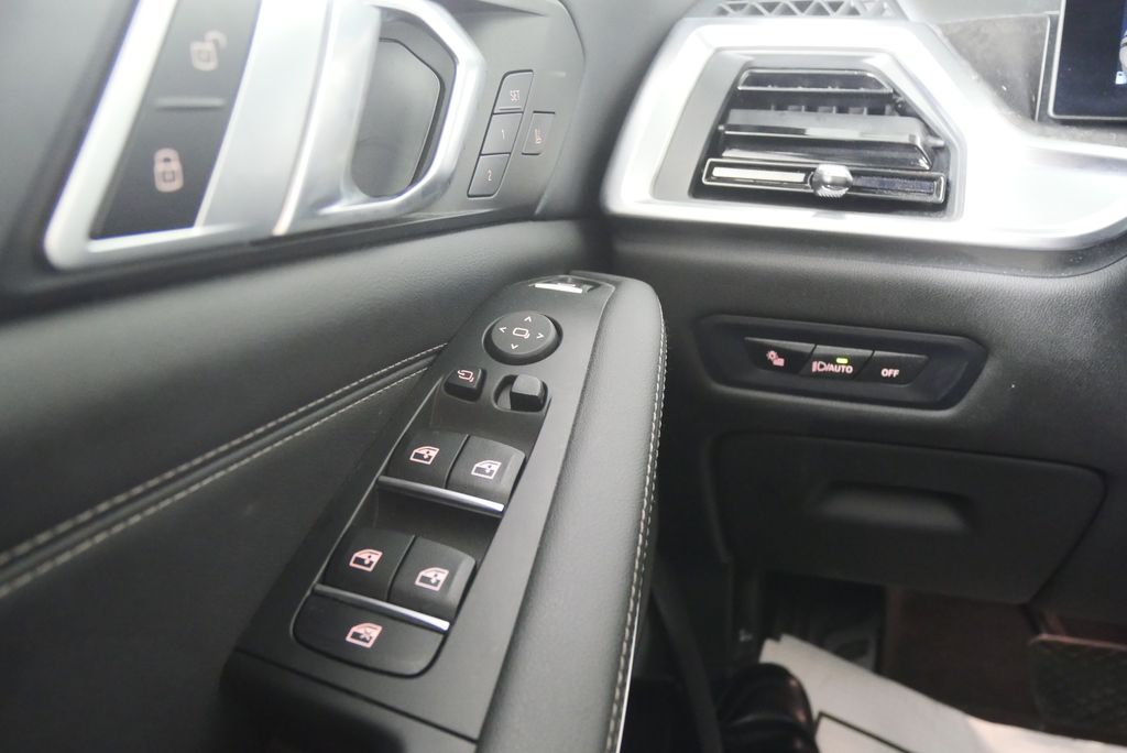 Thumbnail: 2024 BMW X5 - 19