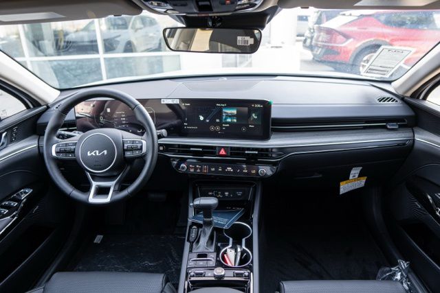 2026 Kia K5 EX - Photo 15