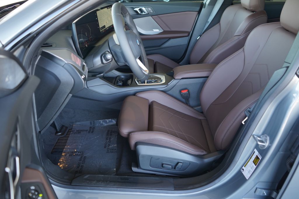 Thumbnail: 2026 BMW 2 Series - 11