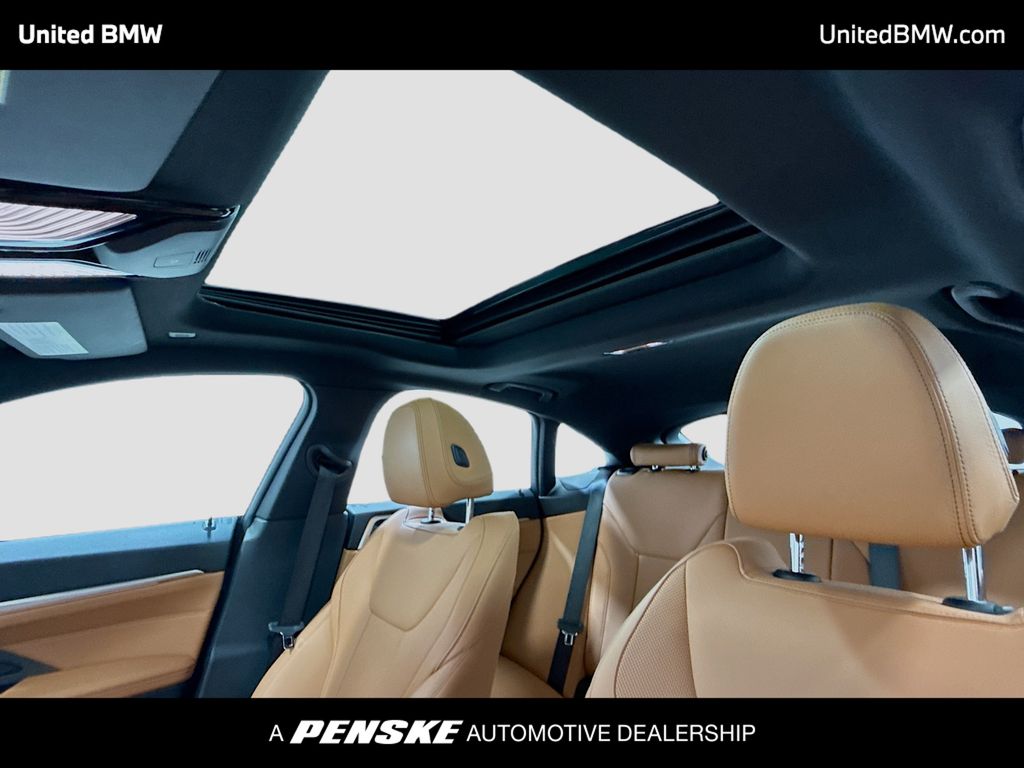 Thumbnail: 2025 BMW 4 Series - 12