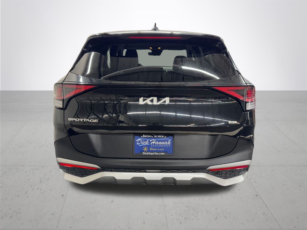 2024 Kia Sportage LX photo 4