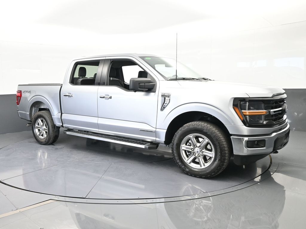 Used 2024 Silver Metallic Ford XLT image 8