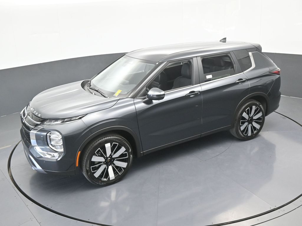 New 2026 Graphite Gray Mitsubishi SE image 60