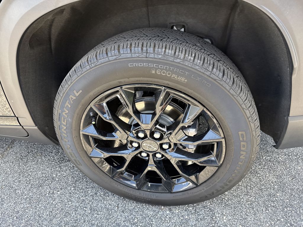 Used 2026 Chevrolet Traverse SUV